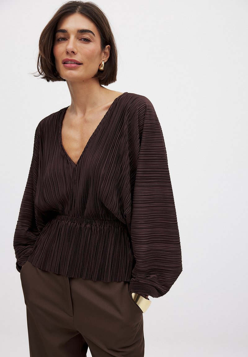 NA-KD Blus - brown