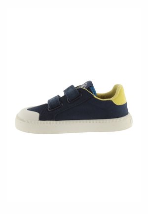 Victoria Shoes, Baskets basses - blanco