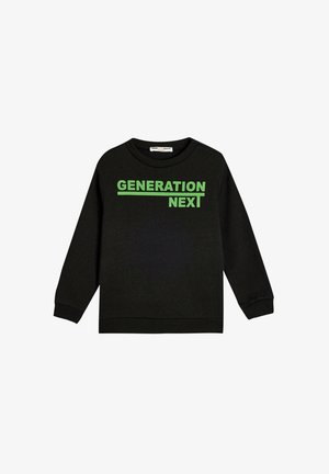 Sudadera negra de manga larga. Presenta el texto verde "GENERATION NEXT" en el pecho. Confeccionada en una tela suave con puños de canalé.