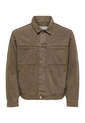 Brun langermet denimjakke med krage, to brystlommer med påsydd lapp, knapping foran og skjult klaffelukking ved midjen.