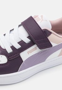 Puma CAVEN 2.0 UNISEX - Baskets basses - midnight plum/pale plum/white