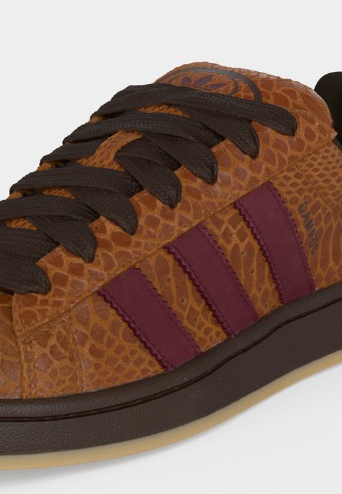 adidas CAMPUS 00S UNISEX - Skate shoes - dusky bronze/maroon/aurora coffee — photo 7