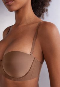 Intimissimi GIADA BANDEAU - Biustonosz bardotka