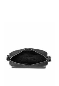 Czarna torba materiałowa z zamkiem błyskawicznym, charakteryzująca się teksturowanym wykończeniem zewnętrznym i gładką podszewką wewnętrzną. Kompaktowy prostokątny kształt, bez widocznych elementów metalowych.