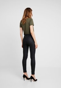 LTB Vaqueros pitillo - coated denim
