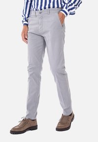 Ciabalù Chino - grigio