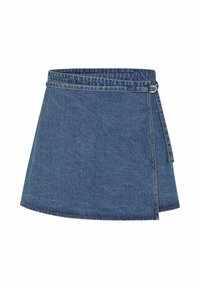Jeansowa spódnica w ciemnoniebieskim kolorze, z fasonem typu wrap. Posiada paski na pasek z akcentem w postaci srebrnego pierścienia oraz gładką fakturę. Krótka długość.