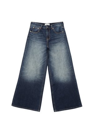 Pantaloni in denim a gamba larga di color blu scuro, con sfumature che passano a un blu più chiaro, con cuciture visibili e un classico design a cinque tasche.