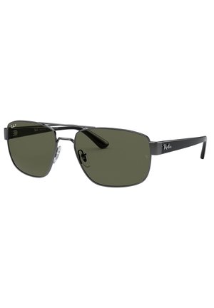Occhiali da sole in stile black metal con lenti rettangolari di colore verde scuro. Caratteristiche includono una forma elegante, naselli regolabili e dettagli del marchio sulle tempie.