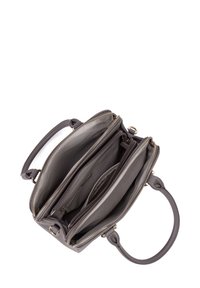 Sac à main en cuir gris avec plusieurs compartiments zippés, texture lisse, poignées robustes et accents en matériel doré.