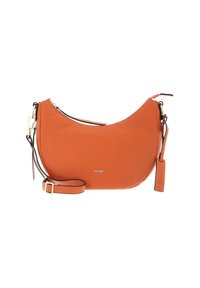 Sac à main en cuir orange avec une forme courbée, quincaillerie dorée et une bandoulière amovible. Présente une texture fine et une fermeture éclair sur le côté.