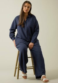 Evans Broek - navy