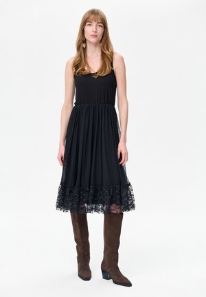 MARIAM - Freizeitkleid - black