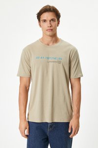 Koton - T-shirt z nadrukiem