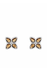 Pendientes de tono plateado con forma de mariposa, que cuentan con cuatro gemas de ámbar facetadas rodeadas por un borde texturizado.