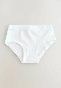 Białe bawełniane majtki z szerokim elastycznym pasem. Gładka tekstura bez widocznych wzorów. Prosty, klasyczny design.