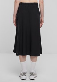 Urban Classics Maxirock - black