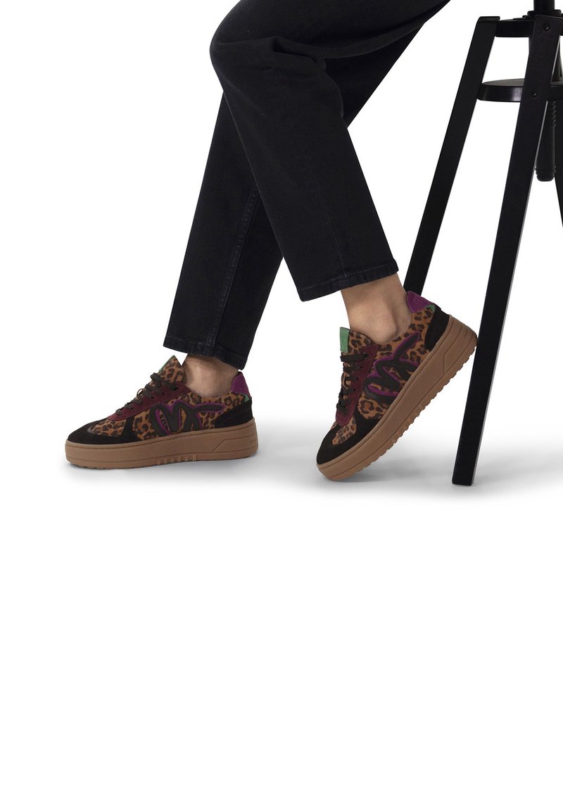 Manfield Sneakers laag - schwarz