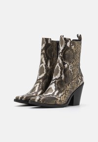 ALDO Bottines - khaki