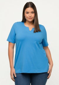 Ulla Popken A-LINIE HALBARM - Triko s potiskem - sky blue