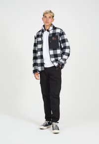 Brave Soul Jakna iz flisa - white/black