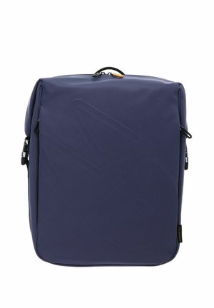 Sac à dos rectangulaire bleu marine avec poignée supérieure, clips latéraux et surface avant lisse présenté sur fond blanc.