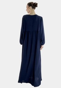 Elara  ABAYA  granatowy