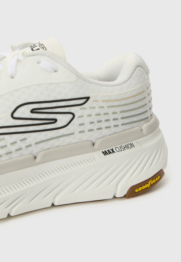 MAX PREMIER - Trainers4