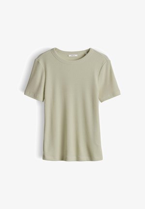 Lichtbeige geribde T-shirt met korte mouwen en een ronde hals, plat gelegd op een witte achtergrond.