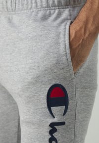 Champion ICONS CUFF PANTS LARGE LOGO - Pantalones deportivos - noxm
