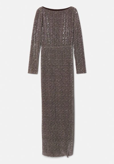 Φόρεμα μακρυμάνικο, εφαρμοστό, φτιαγμένο από γυαλιστερό, υφασμάτινο ύφασμα με καστανό λαιμό και ίσια γραμμή, που διαθέτει μεταλλικές λεπτομέρειες.