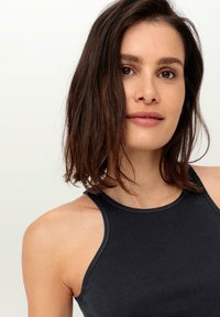 hessnatur 2ER-SET PURE NATURE  - Unterhemd/-shirt - schwarz