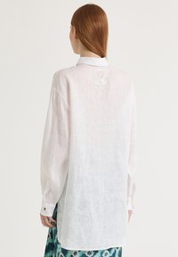 Maliparmi SUMMER - Camicia - white