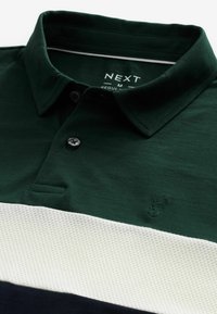 Next CHEST BLOCK STANDARD - Poloshirts - green navy