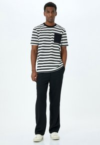 Koton STRIPED  - Camiseta estampada - black