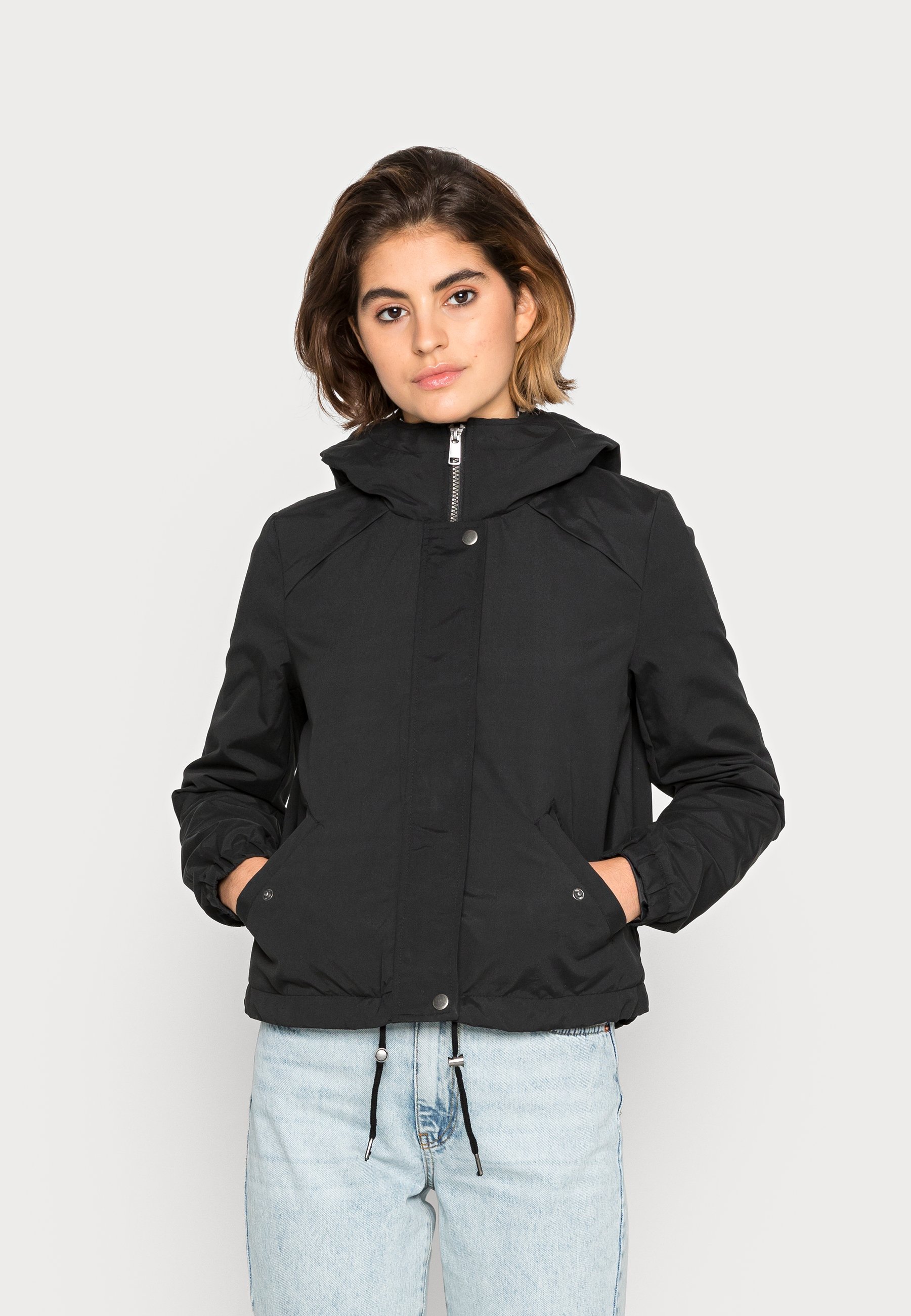 Vero Moda VMZOA SHORT - Summer jacket 