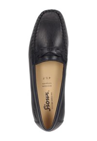 Schwarze Leder-Mokassinschuhe mit einem gestickten Design entlang des Obermaterials, markierten Innensohle und einer glatten Oberfläche. Besitzt eine abgerundete Zehenpartie und eine flexible Sohle.
