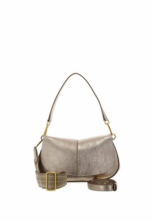 Borsa a tracolla in pelle con trama metallica, con chiusura a pattina curva, ferrature dorate e due tracolle removibili, una larga e una stretta.