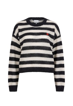 Gestreepte trui van zacht, fuzzy materiaal. Heeft horizontale marineblauwe en crème strepen met een cropped ontwerp en een klein rood logo op de borst.