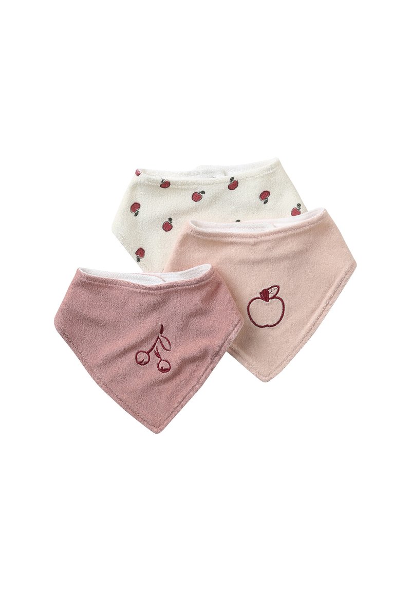 Drei dreieckige Bandanas aus weichem Stoff. Eines ist weiß mit kleinen roten Kirschen, eines ist hellrosa mit einem Apfelmotiven und eines ist einfarbig pink.