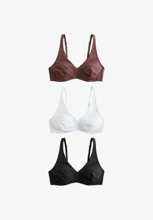 Három vezeték nélküli melltartó barna, fehér és fekete színben, mindegyik állítható pántokkal, fehér háttéren bemutatva.