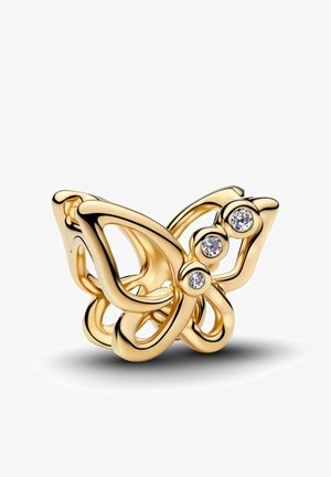 Anello d'oro a forma di farfalla con tre piccoli diamanti incastonati su un'ala, esposto su uno sfondo bianco.