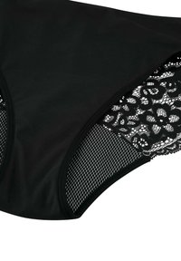 Schwarzer Bikini-Hosen mit einem glatten, einfarbigen Vorderteil und aufwendigen schwarzen Spitzen- und Netzpaneelen an den Seiten mit floralen Mustern.