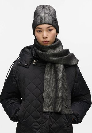 KARL LAGERFELD, IKON BEANIE+SCARF KNIT MET GP SET - Σκούφος - black