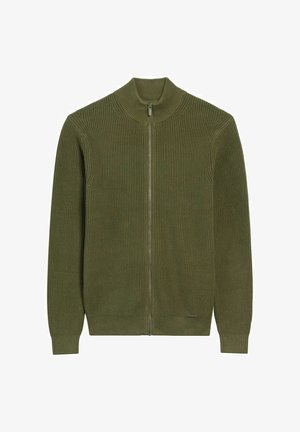 Sweter z ribbdu w kolorze oliwkowozielonym, zapinany na zamek, z wysokim kołnierzem, długimi rękawami i pojedynczym metalowym zamkiem z przodu, z subtelną metką z logo.