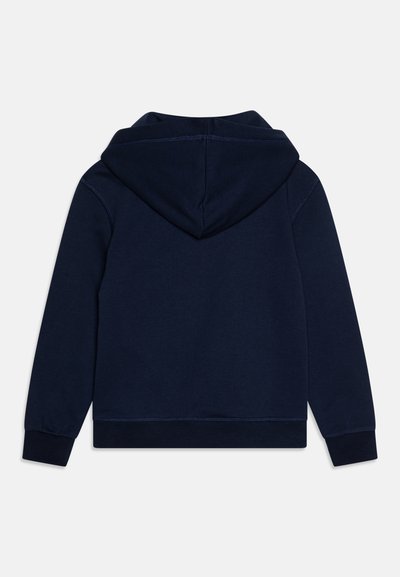 Marineblaues Kapuzensweatshirt mit glatter Textur, gerippten Bündchen und Saum sowie einer Kängurutasche. Verfügt über ein schlichtes, sauberes Design.