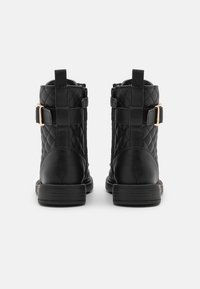 Geox Šněrovací kotníkové boty - black
