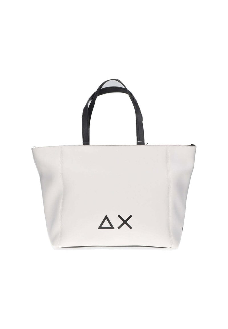 Biała torba na ramię z czarnymi uchwytami i logo, o gładkiej teksturze i prostym wzorze. Wymiary wydają się od średnich do dużych.