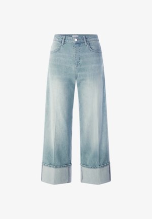 Lichtblauwe wijde jeans met omgeslagen pijpen en steekzakken aan de voorkant, knoopsluiting en riemlussen.