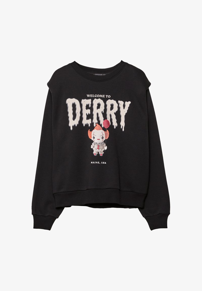 Černá mikina s textem "Vítejte v Derry, Maine, USA" a na přední straně potiskem kresleného klauna držícího červený balónek.